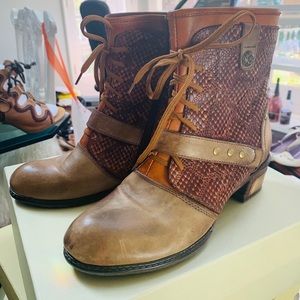 Spring Step L’Artiste Boots